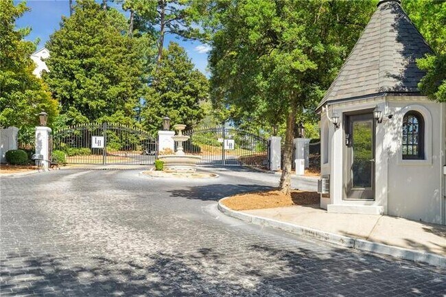 Foto del edificio - 2 bedroom condo in Atlanta in gated community
