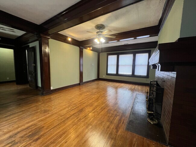 Foto del edificio - 417 W Columbia Ter