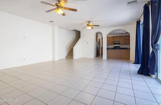 Building Photo - 3701 E Hans Dr