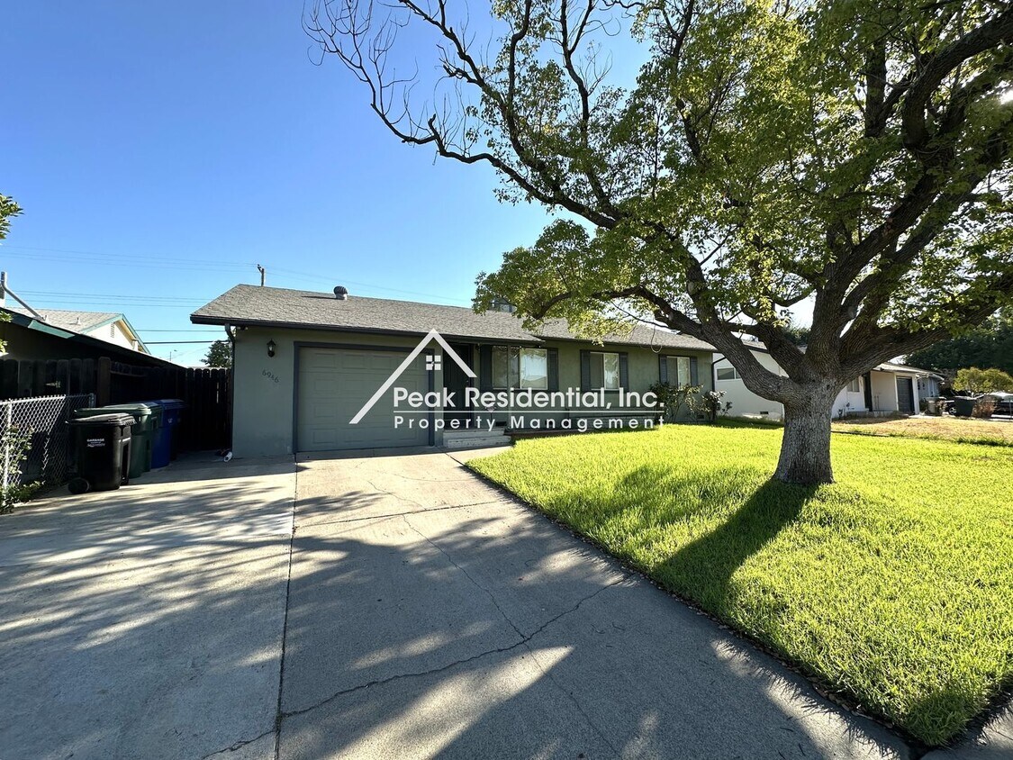 Primary Photo - North Highlands 3bd/1.5ba House with 1 Car...