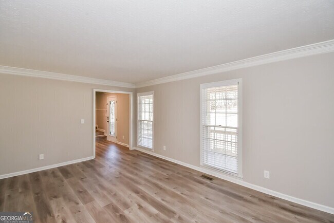 Building Photo - 5369 Britton Dr