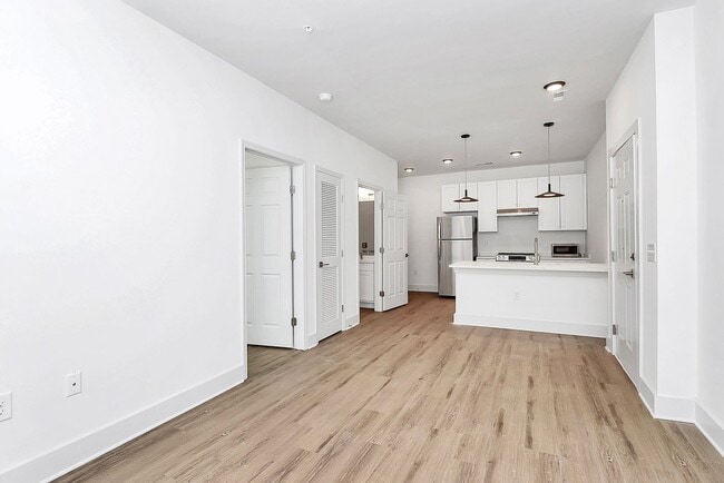 Building Photo - Beautiful Brand New ADA Accessible One Bedroom Apartment!