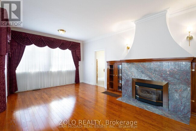 Photo du bâtiment - 469 Evans Ave.