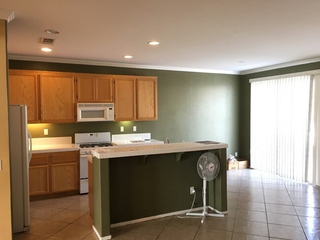 Building Photo - 1175 Sykes Dr