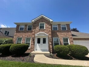Building Photo - 152 Constitution Dr