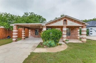 Building Photo - 3112 Olive Pl