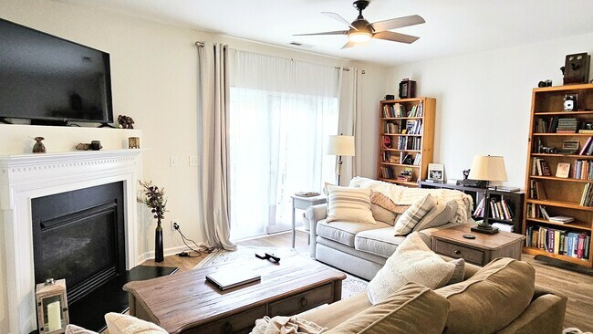 Foto del edificio - 2615 Wyntercrest Ln