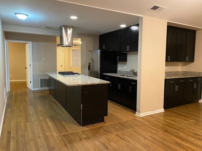 Building Photo - 3119 50th Ct