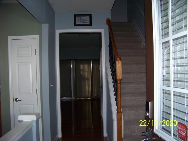 Building Photo - 2729 Deerwood Ln