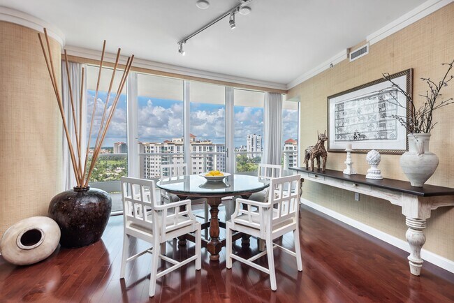 Foto del edificio - 19955 NE 38th Ct