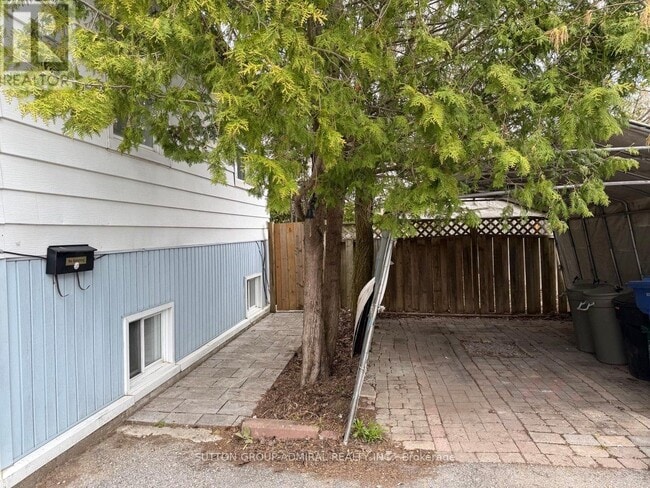 Building Photo - 386 Irene Dr