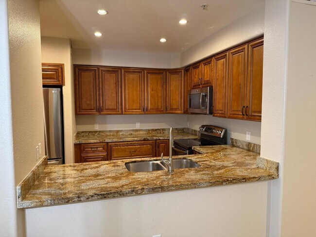 Foto del edificio - 20100 N 78th Pl