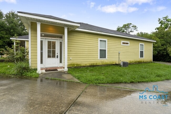 Building Photo - 132 Earle Taylor Ln
