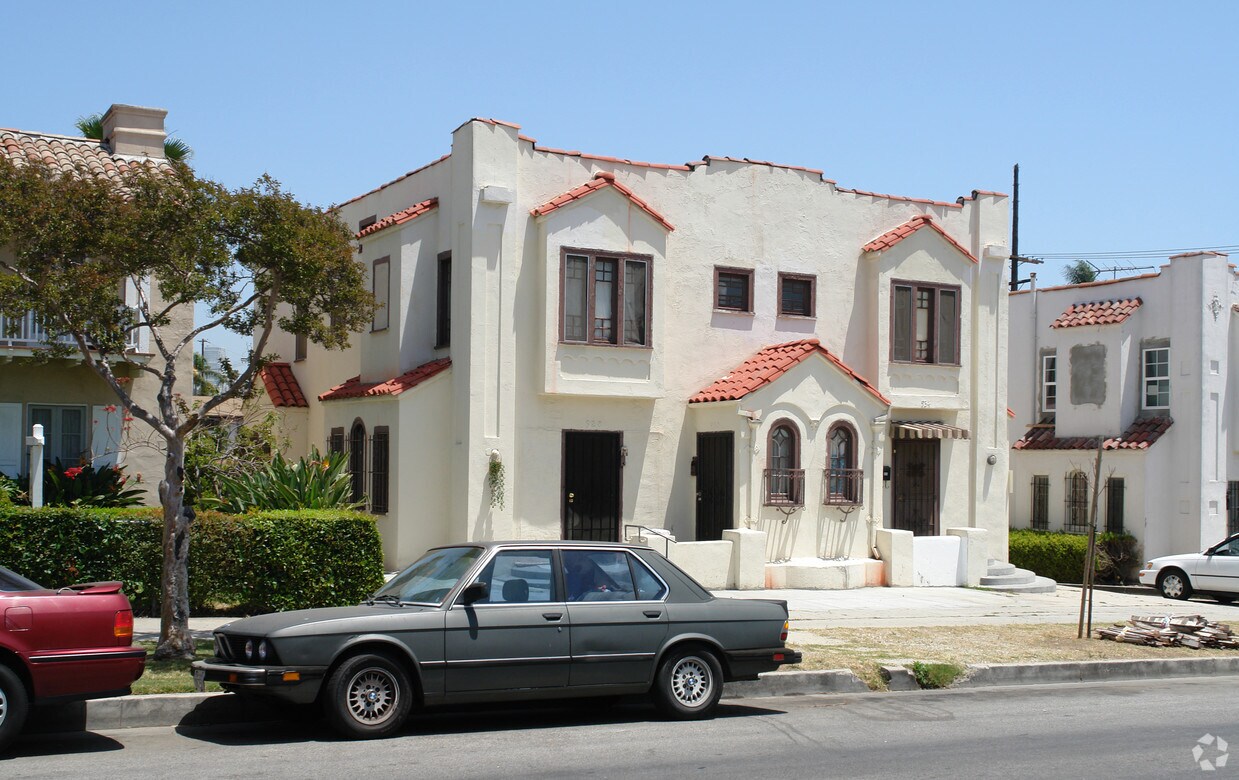Primary Photo - 928 S Catalina St