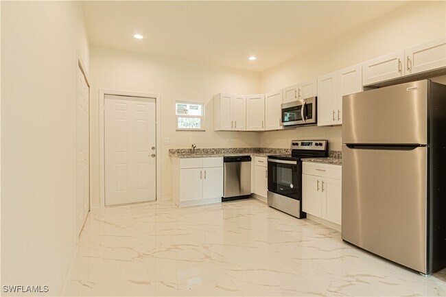 Building Photo - 3517 49th St W