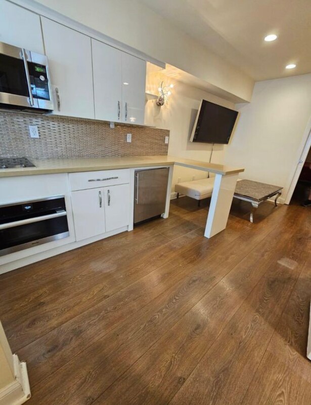 Foto del edificio - 2225 NE 123rd St