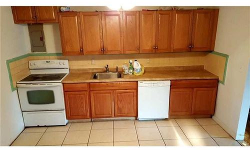 Foto del edificio - 5849 SW 27th St