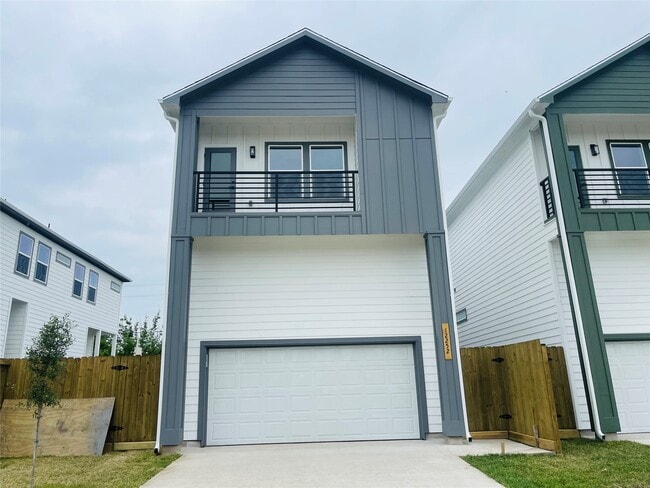 Building Photo - 12266 Kirkgard Dr
