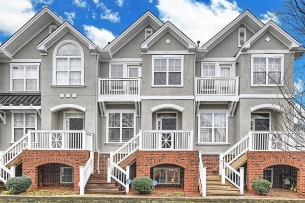 Front of Townhouse - 212 S Cedar St