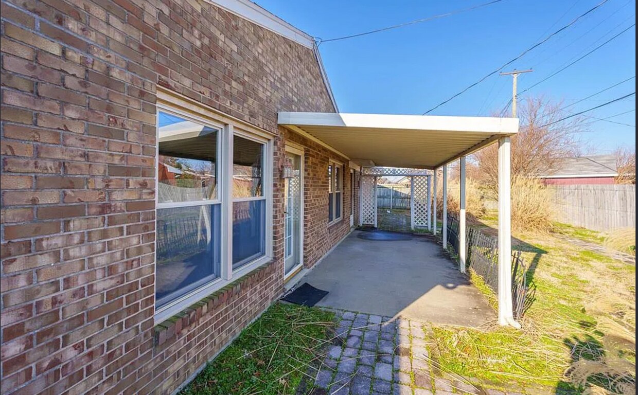 Foto del edificio - 2717 W Middleground Dr