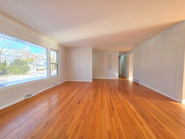 Foto del edificio - 29 E Lake Shore Dr