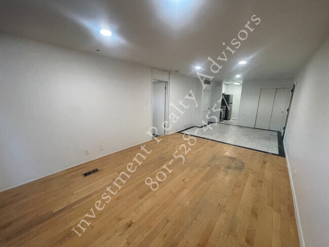 Foto del edificio - 425 S 900 E