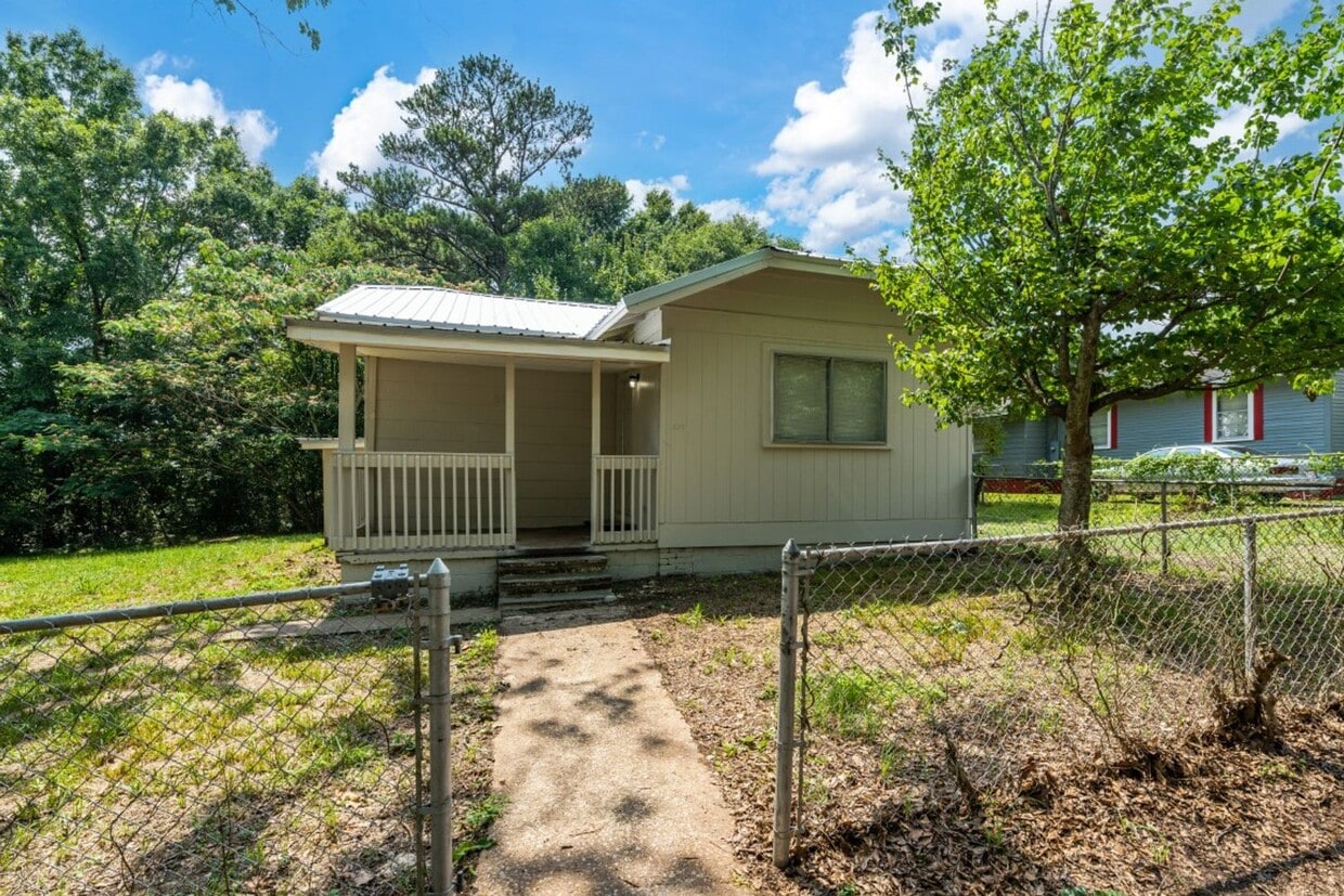 Primary Photo - Beautifully Renovated Docena Home – Pet Friendly & Move-In Ready!