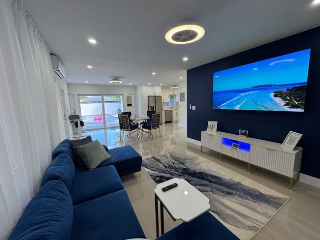 Photo - 1900 NE 2nd St House