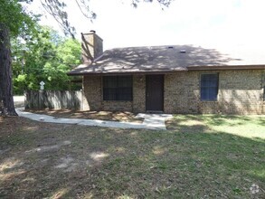 Building Photo - 3864 Oakus Dr