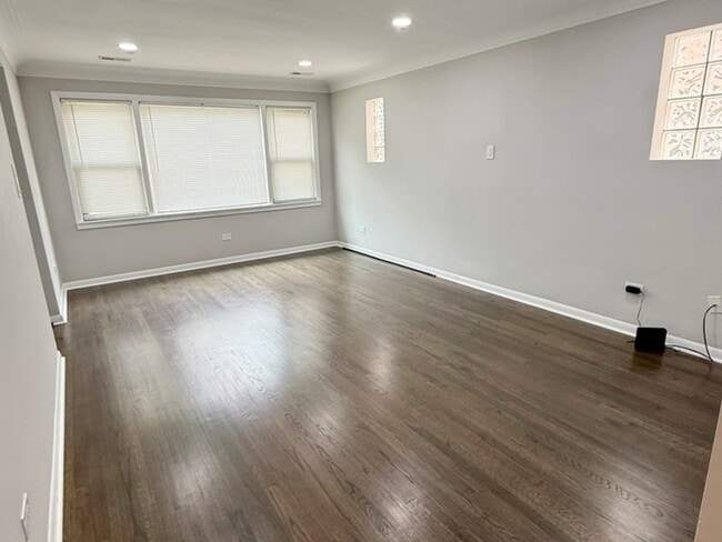 Building Photo - 2433 N 78th Ave