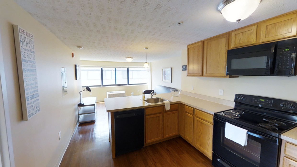 Photo - Riverwalk Commons- Student Housing Apartments