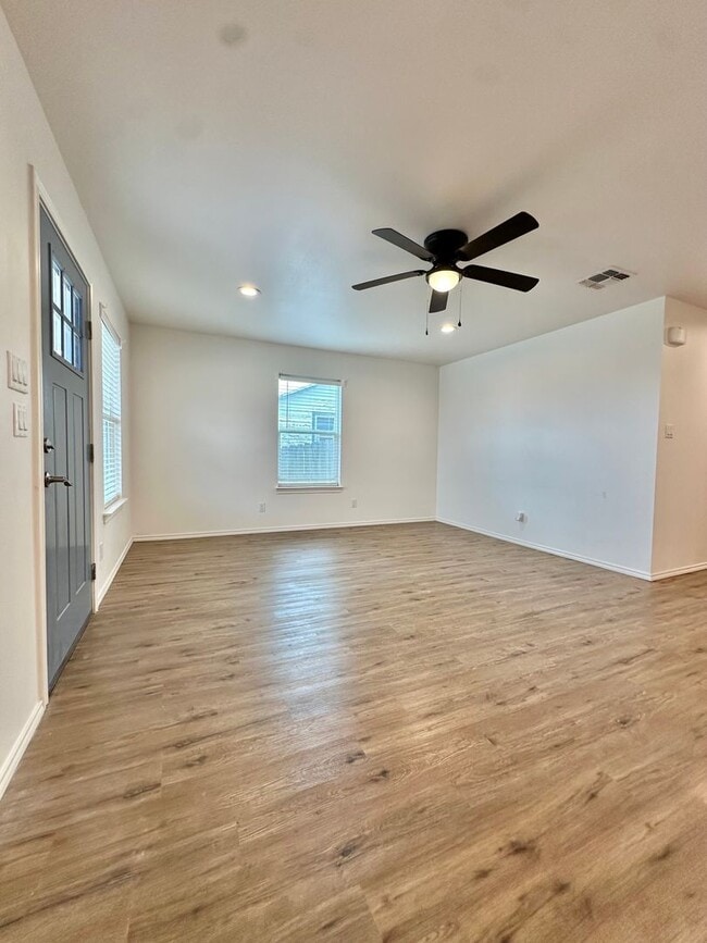 Building Photo - COMING SOON!! SEPTEMBER!!! - Newly Built 3-Bedroom Duplex!
