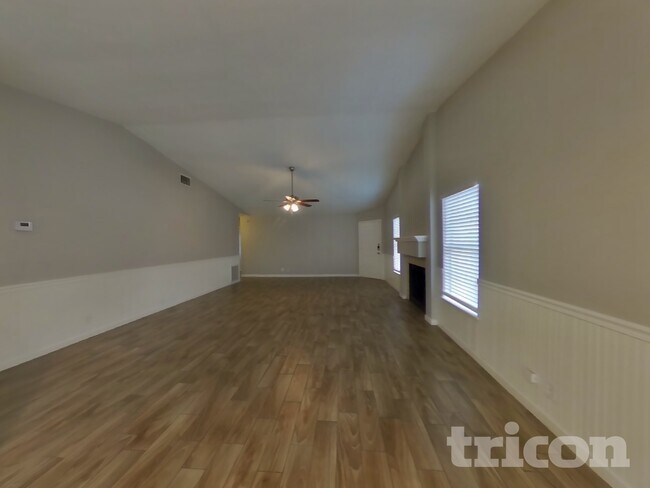 Foto del edificio - 7150 Elk Trail