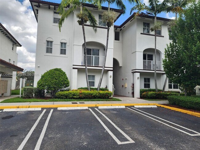 Building Photo - 8960 NW 97th Ave