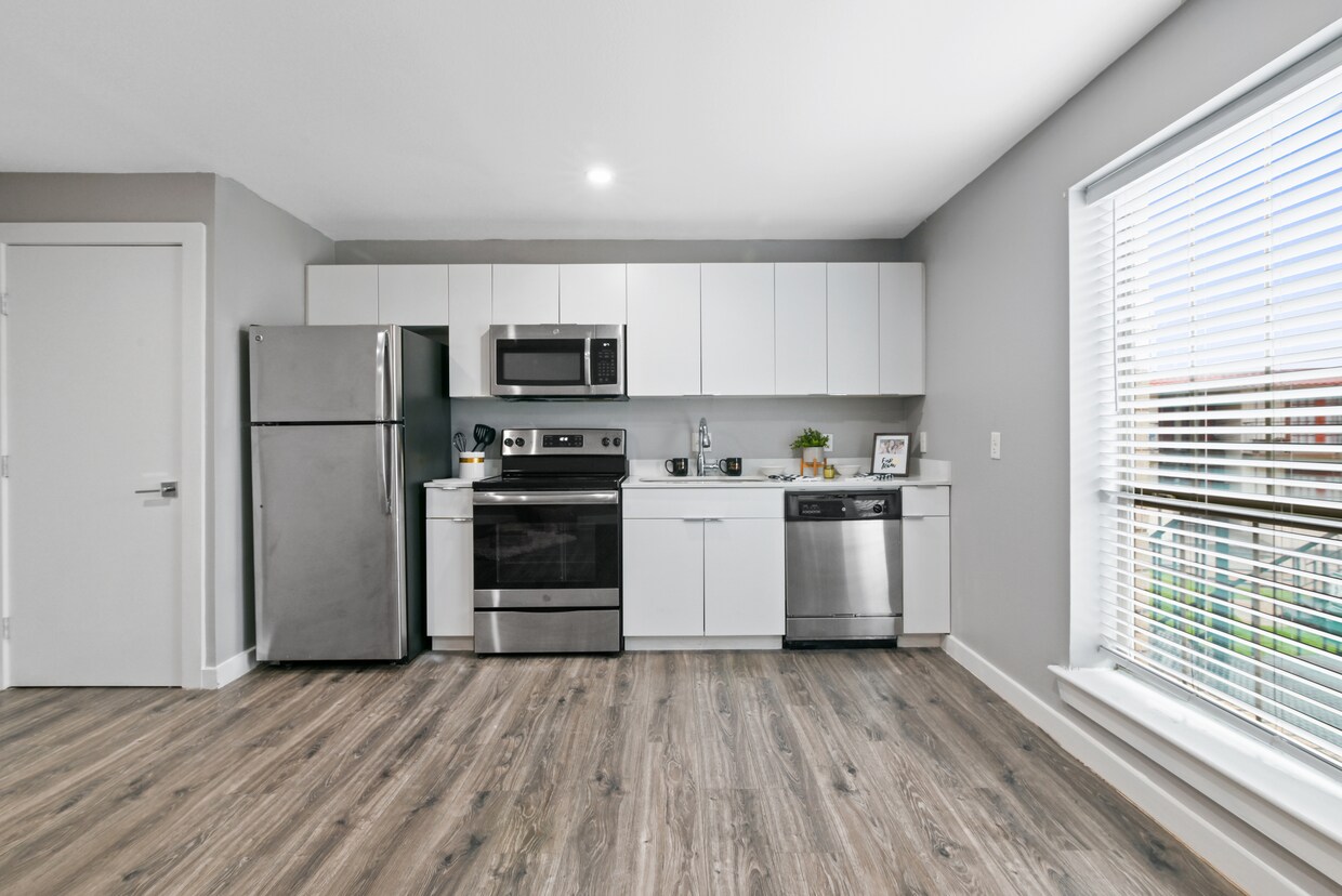 Villa Del Rio 1302 N Shiloh Rd Garland, TX