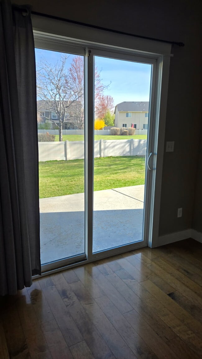 Building Photo - 4686 W Steeplechase Dr