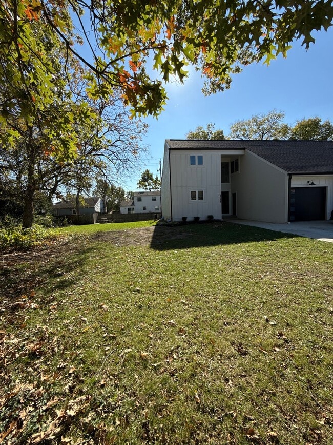 Building Photo - 6386 Wolcott Ct
