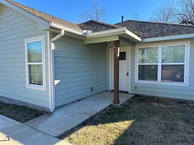 Foto del edificio - 428 E Nelson St