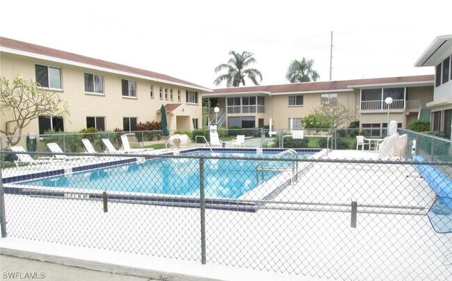 Foto del edificio - 4012 Coronado Pkwy