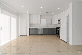 Building Photo - 7452 Wine Creek St