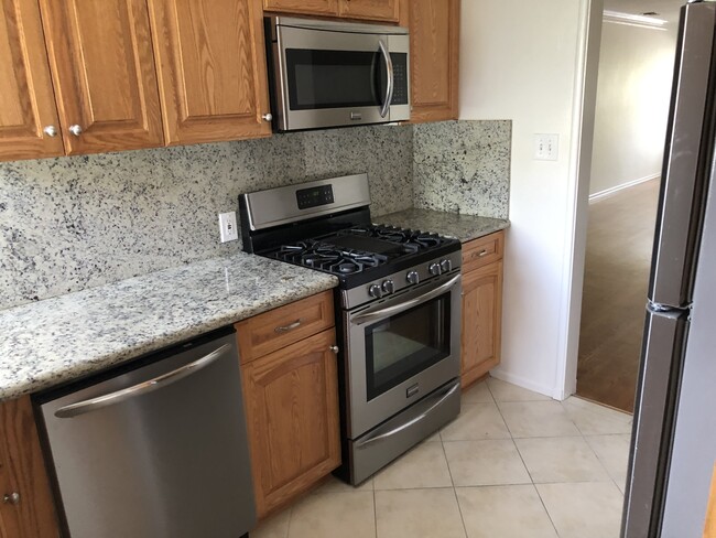 Foto del edificio - 9432 Gregory Way
