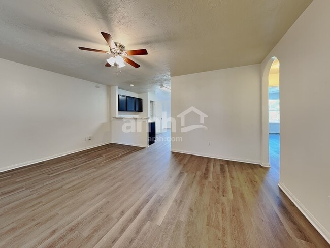 Building Photo - 3410 Maris Way