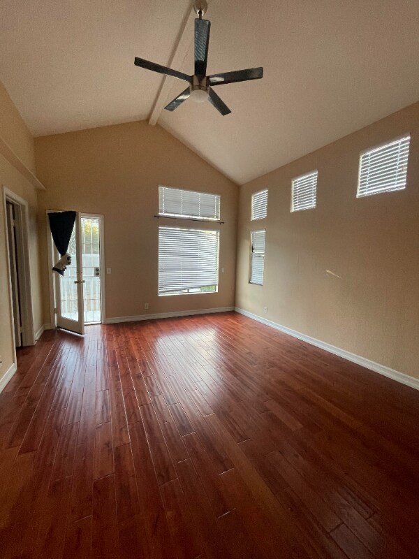 Foto del edificio - 4571 54th St