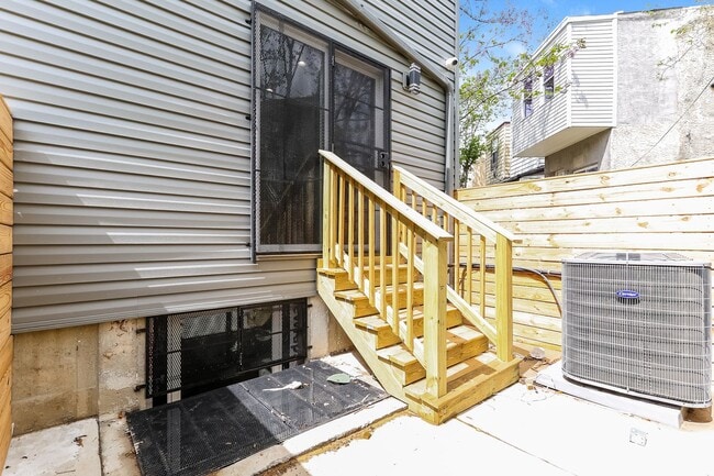 Photo - 1435 S Fallon St House