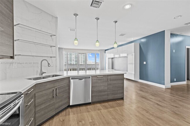 Foto del edificio - 2 br, 2 bath Condo - 4020 Galt Ocean Dr Ap...