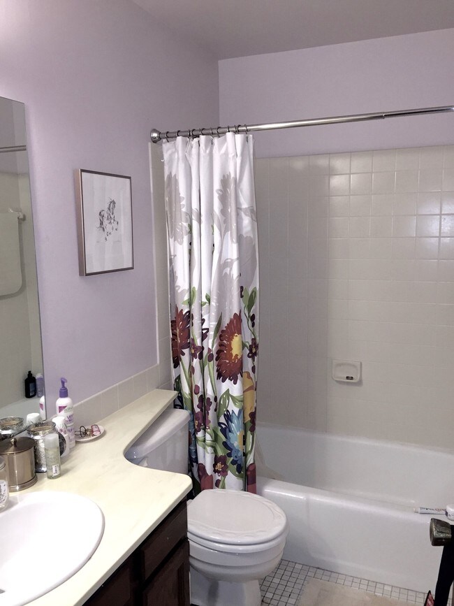 Foto del edificio - 3720 independence Ave S