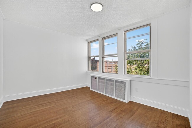 Building Photo - 59 Park Hill Ave
