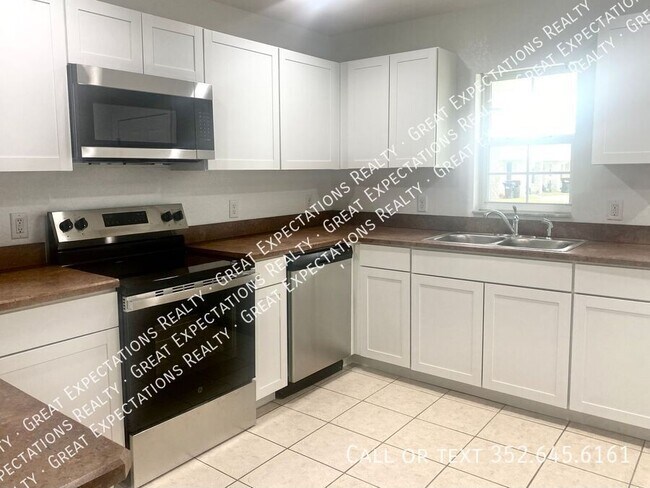 Foto del edificio - 6744 SE 106th St