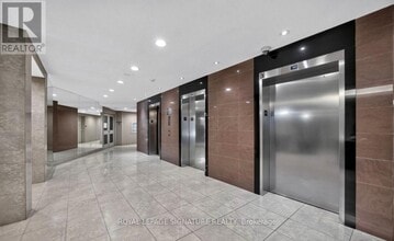 Building Photo - 7250 Yonge St