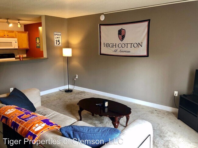 Building Photo - 221 Harts Cove Way